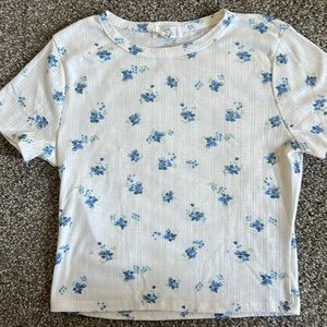 Ivy + Main super soft tee; like new!